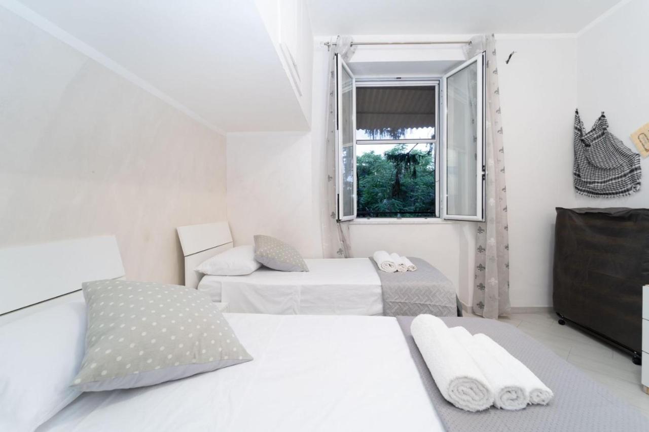 Casa Dea Napoli Apartment Exterior photo